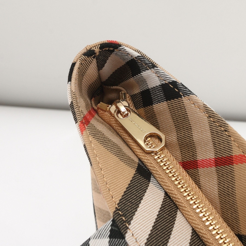 Bv*b*rry shopping bags